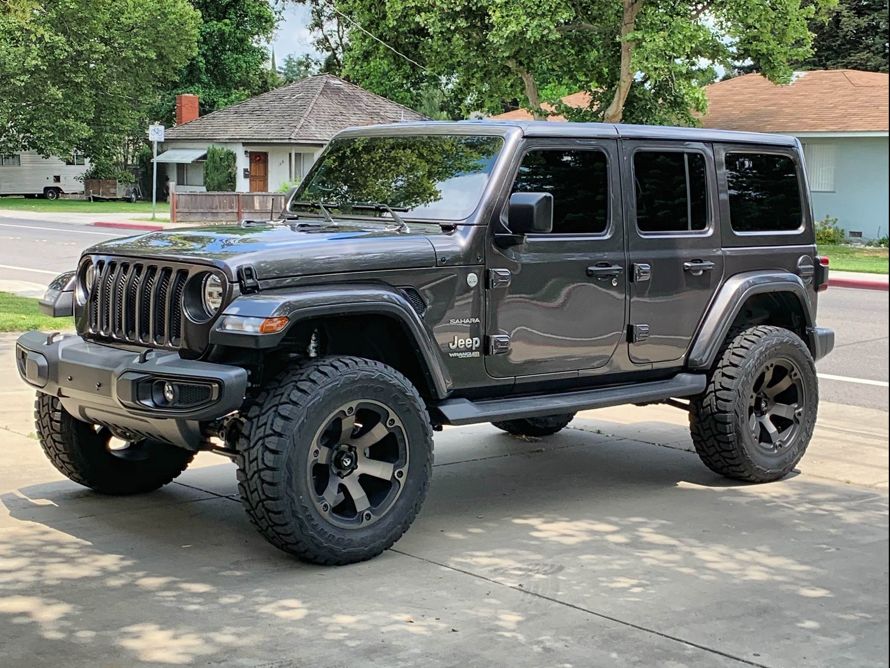 Mopar 2-Inch Lift Kit with Fox Shocks (18-23 3.6L Jeep Wrangler JL 4-Door)