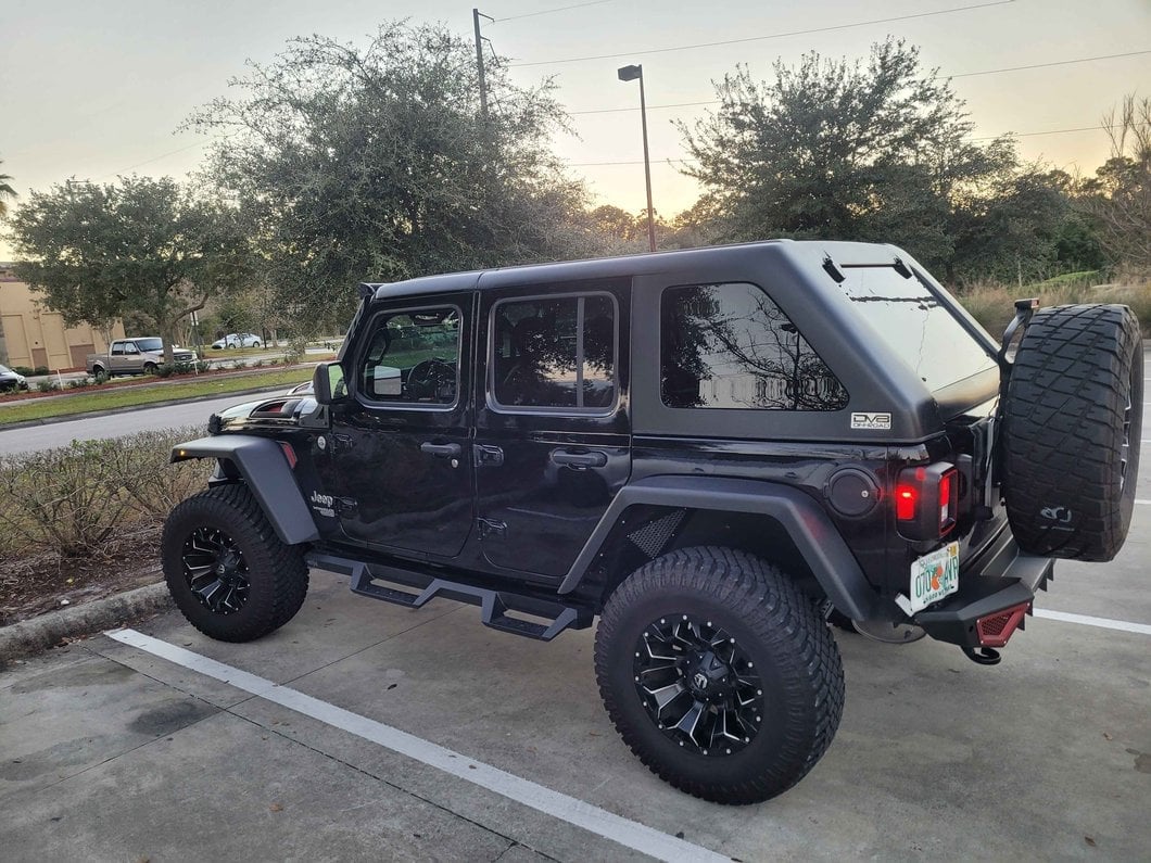 DV8 Offroad 2-Piece Ranger Fastback Hard Top (18-24 Jeep Wrangler JL 4-Door)