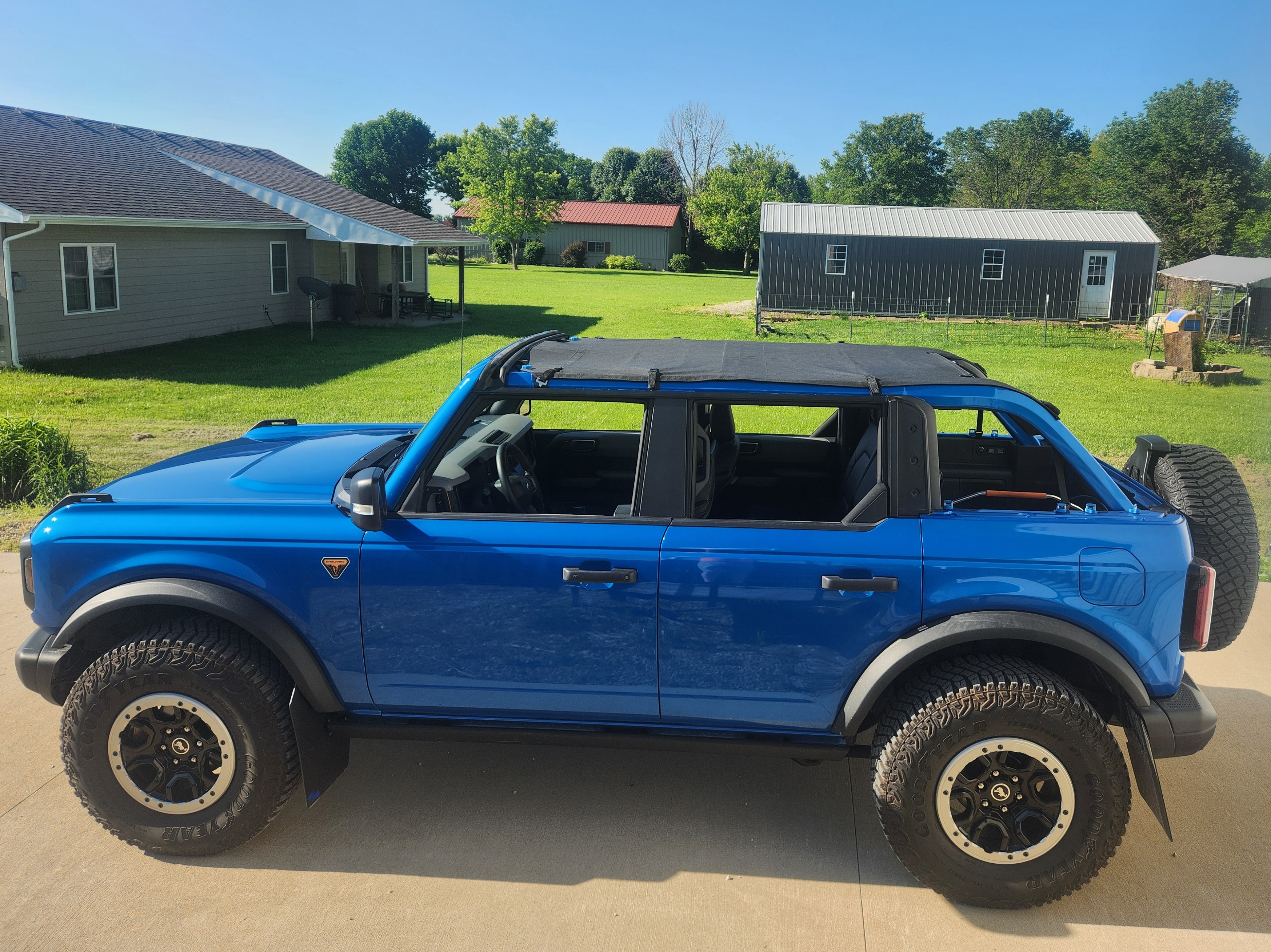 2023 Ford Bronco Havoc Offroad California Brief Top; Black Diamond