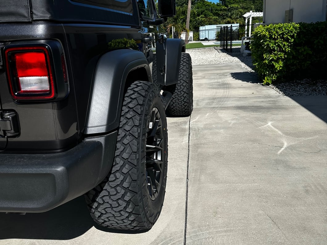 Off road big Tires on Wrangler Jeep