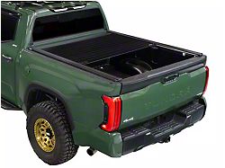 Retrax RetraxPRO XR Tonneau Cover (04-24 Titan w/ 5-1/2-Foot Bed)